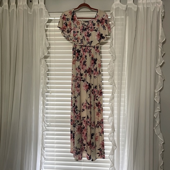 Maternity Maxi Dress - Picture 3 of 5